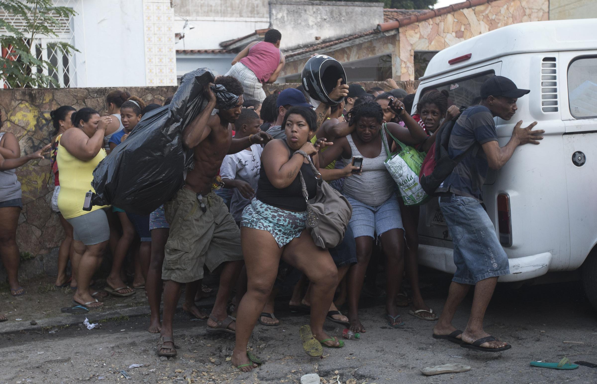 La Sfida Mondiale Delle Favelas Il Calcio In Ogni Angolo Del Brasile Photogallery Rai News